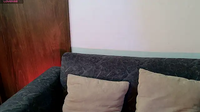 aramjones online show from July 30, 2026, 1:32 pm
