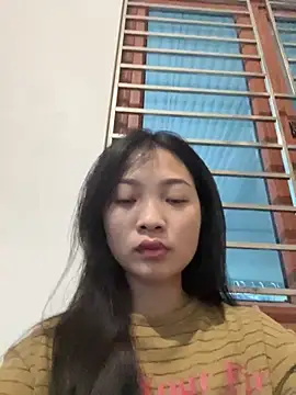 Lyn-be99 online show from February 23, 2026, 12:30 am