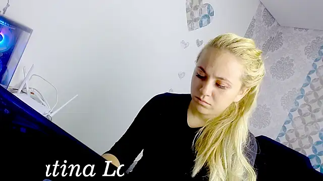 Snapshot of Angellatina17 chatting on March 2, 2026, 2:13 pm Angellatina17 online show from March 2, 2026, 2:13 pm