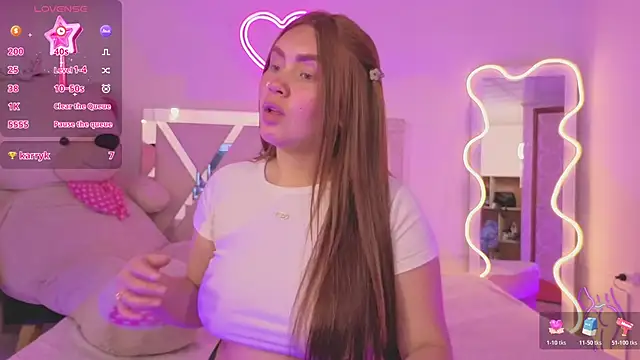 Snapshot of SABRIINA_TAY chatting on February 18, 2026, 11:50 am SABRIINA TAY online show from February 18, 2026, 11:50 am