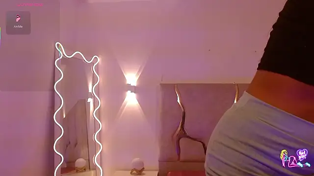 Snapshot of TINY_TAY chatting on February 13, 2026, 11:50 am TINY TAY online show from February 13, 2026, 11:50 am