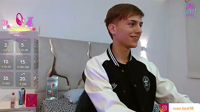 EVAN TAY online show from March 31, 2026, 3:19 am