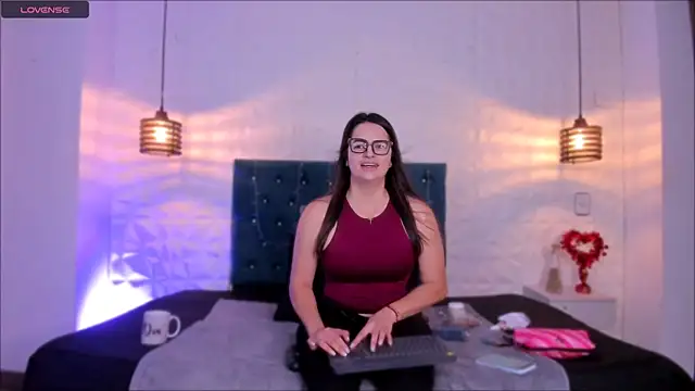 Snapshot of samantha_foxyy chatting on February 6, 2026, 12:08 pm samantha foxyy online show from February 6, 2026, 12:08 pm