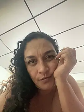 Rosalinda 77 online show from July 5, 2026, 5:14 am