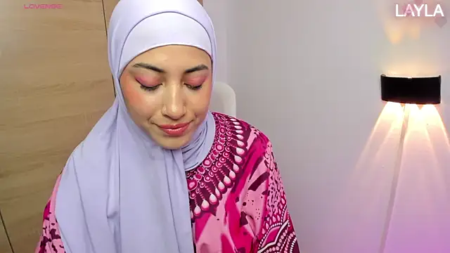 Snapshot of LAY_LA_ chatting on February 11, 2026, 3:39 pm LAY LA online show from February 11, 2026, 3:39 pm