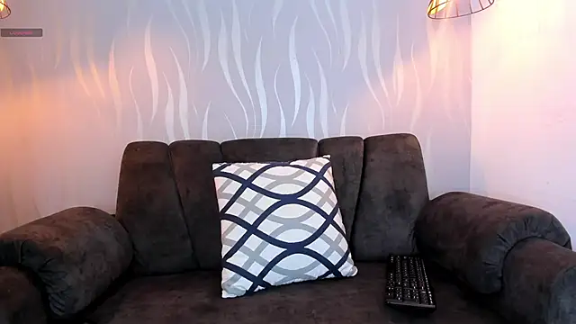 Snapshot of Naomy-lopez chatting on February 14, 2026, 1:19 pm Naomy-lopez online show from February 14, 2026, 1:19 pm