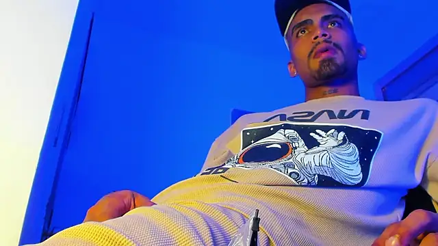 Rpoolrboy online show from March 18, 2026, 8:17 am