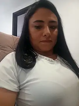 Andreacama online show from February 16, 2026, 2:13 pm