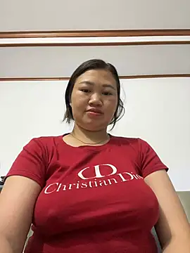 Puka2001 online show from February 5, 2026, 6:01 pm