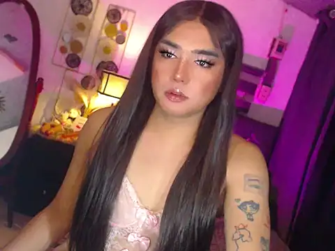 Snapshot of Katezorah chatting on February 7, 2026, 6:11 pm Katezorah online show from February 7, 2026, 6:11 pm