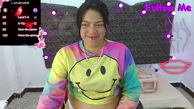 Snapshot of Steixy_cute chatting on February 16, 2026, 8:05 pm Steixy cute online show from February 16, 2026, 8:05 pm