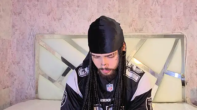 Snapshot of Benny_and_Mark chatting on February 26, 2026, 4:11 am Benny and Mark online show from February 26, 2026, 4:11 am