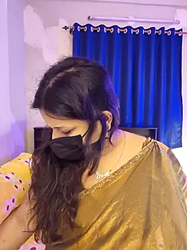 Snapshot of noty_girl2 chatting on April 15, 2026, 2:13 pm noty girl2 online show from April 15, 2026, 2:13 pm