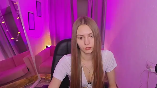 Snapshot of Cheryl_Backer chatting on February 11, 2026, 2:33 pm Cheryl Backer online show from February 11, 2026, 2:33 pm