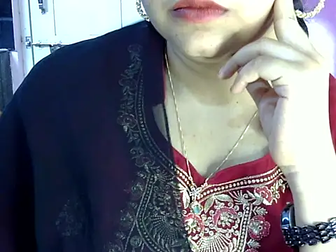 Snapshot of Cute_Aliyaa chatting on June 27, 2026, 1:28 pm Cute Aliyaa online show from June 27, 2026, 1:28 pm