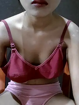 Snapshot of twinkle20 chatting on February 18, 2026, 9:49 am twinkle20 online show from February 18, 2026, 9:49 am