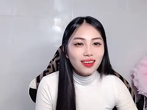 Thuy79 online show from February 24, 2026, 4:38 pm