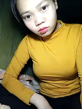 Snapshot of derylove_ chatting on February 13, 2026, 7:10 pm derylove online show from February 13, 2026, 7:10 pm