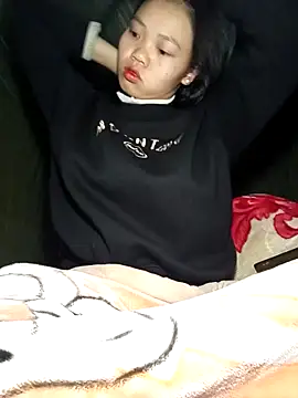 Snapshot of derylove_ chatting on February 14, 2026, 6:48 pm derylove online show from February 14, 2026, 6:48 pm