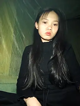 derylove  online show from March 4, 2026, 2:56 pm