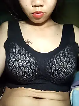 derylove  online show from April 16, 2026, 3:02 pm