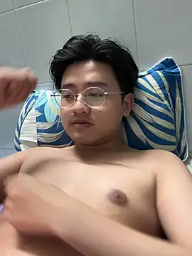 Kami Kazo online show from May 5, 2026, 4:59 pm