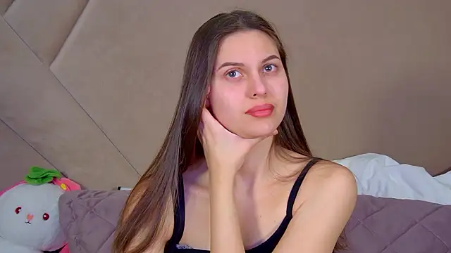 AliceVersal online show from February 5, 2026, 4:06 am