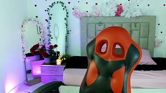 Caius fox online show from April 12, 2026, 1:27 pm