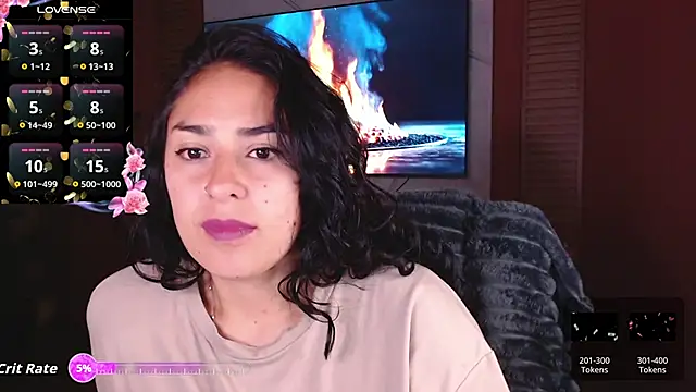 Snapshot of Iris_colette chatting on June 5, 2026, 1:23 am Iris colette online show from June 5, 2026, 1:23 am