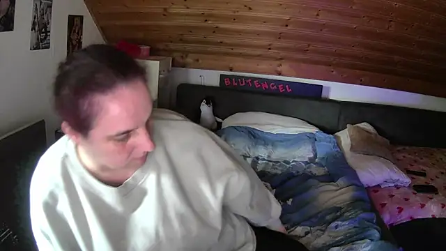 Snapshot of Blutengel_42 chatting on February 25, 2026, 8:57 am Blutengel 42 online show from February 25, 2026, 8:57 am