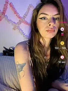 Queen-Pinky online show from June 11, 2026, 7:56 pm