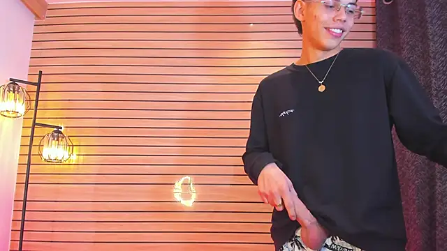 TheBatMansion online show from April 5, 2026, 4:53 am