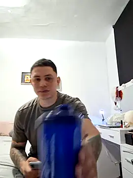 Zarc Jhonson online show from January 27, 2025, 12:05 pm