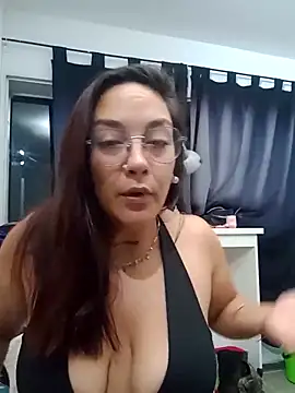 Snapshot of kuramaqueen chatting on March 2, 2026, 5:08 am kuramaqueen online show from March 2, 2026, 5:08 am