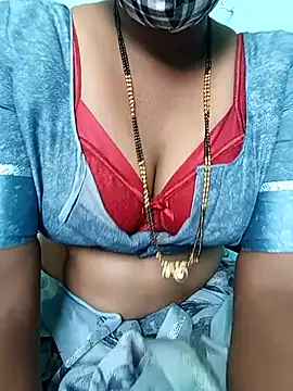 Snapshot of Kavya_KannadaTamil chatting on February 14, 2026, 5:48 am Kavya KannadaTamil online show from February 14, 2026, 5:48 am