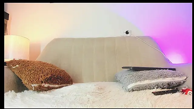 drakomilck1 online show from February 11, 2026, 4:39 am