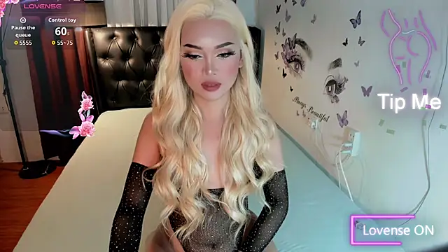 Snapshot of Akiraaaa_Sky chatting on February 25, 2026, 3:10 pm Akiraaaa Sky online show from February 25, 2026, 3:10 pm