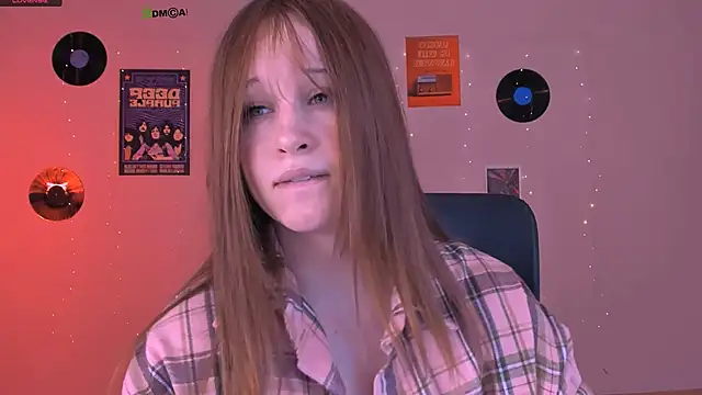Snapshot of eira_mouse chatting on May 3, 2026, 8:42 am eira mouse online show from May 3, 2026, 8:42 am