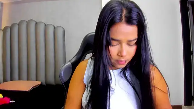 Snapshot of Shirleytaylor- chatting on February 26, 2026, 11:31 am Shirleytaylor- online show from February 26, 2026, 11:31 am