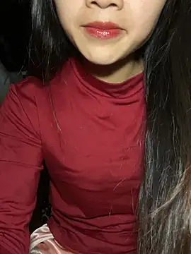 Snapshot of uyensexy chatting on February 25, 2026, 2:27 pm uyensexy online show from February 25, 2026, 2:27 pm