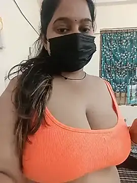 Aliya Hott online show from July 18, 2026, 5:06 pm