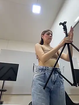 AriaWillssX online show from February 14, 2026, 8:05 pm