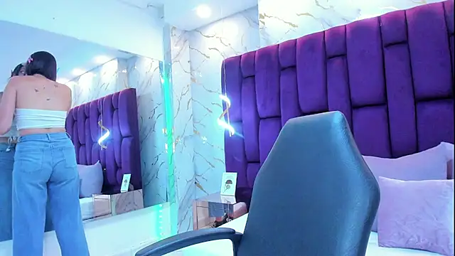 Snapshot of crystalstonee chatting on February 19, 2026, 9:00 pm crystalstonee online show from February 19, 2026, 9:00 pm