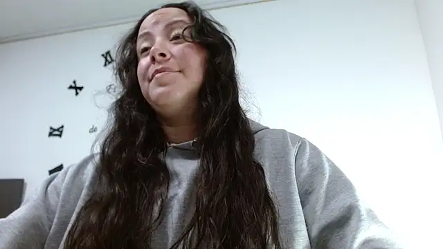 Snapshot of ElaMurray02 chatting on February 4, 2026, 1:17 pm ElaMurray02 online show from February 4, 2026, 1:17 pm