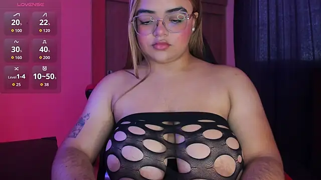 Snapshot of Celestemc_226 chatting on May 7, 2026, 2:22 pm Celestemc 226 online show from May 7, 2026, 2:22 pm