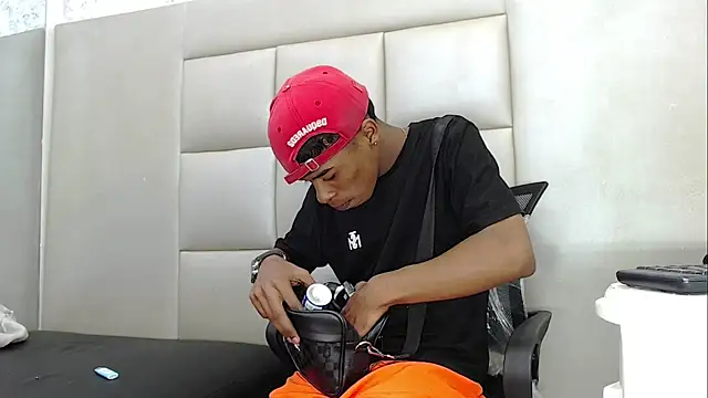 Snapshot of TonnyMarck chatting on February 6, 2026, 3:00 am TonnyMarck online show from February 6, 2026, 3:00 am