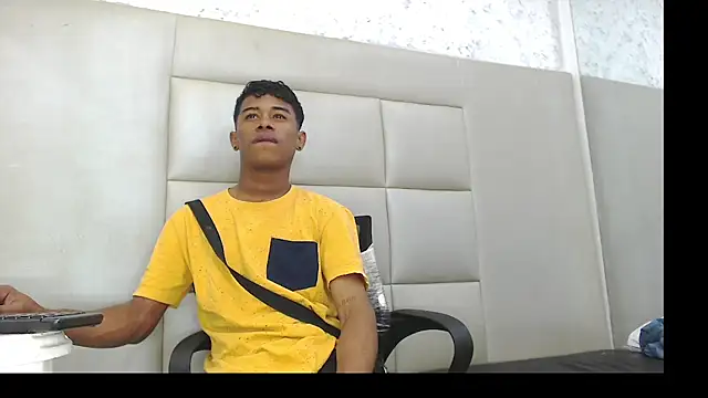 Snapshot of TonnyMarck chatting on February 17, 2026, 2:52 am TonnyMarck online show from February 17, 2026, 2:52 am