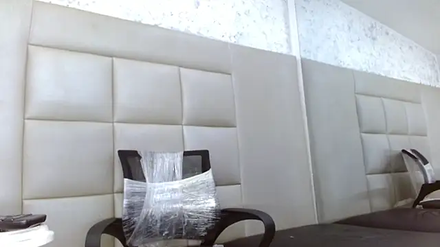 Snapshot of TonnyMarck chatting on February 26, 2026, 2:43 am TonnyMarck online show from February 26, 2026, 2:43 am