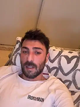 Aliiiix online show from March 16, 2026, 7:40 pm