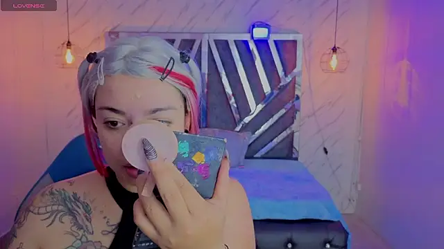  Vermell  online show from March 20, 2026, 7:08 pm